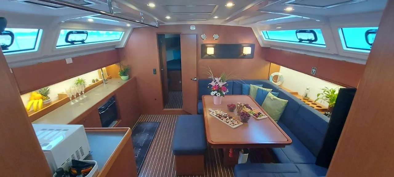Sailing Yacht Queen Eliza Varna Botel
